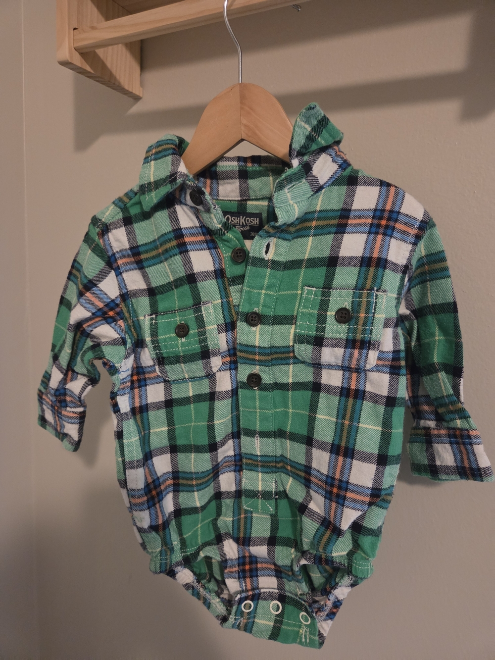 OshKosh B'gosh Baby Boy 9M Green Plaid Button-Front Bodysuit Shirt